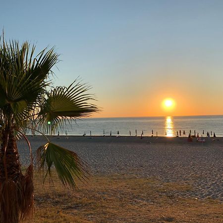 Alba Serena Santa Caterina Dello Ionio Marina Bagian luar foto