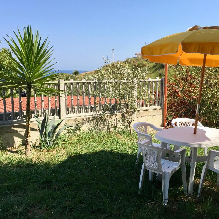 Alba Serena Santa Caterina Dello Ionio Marina Bagian luar foto