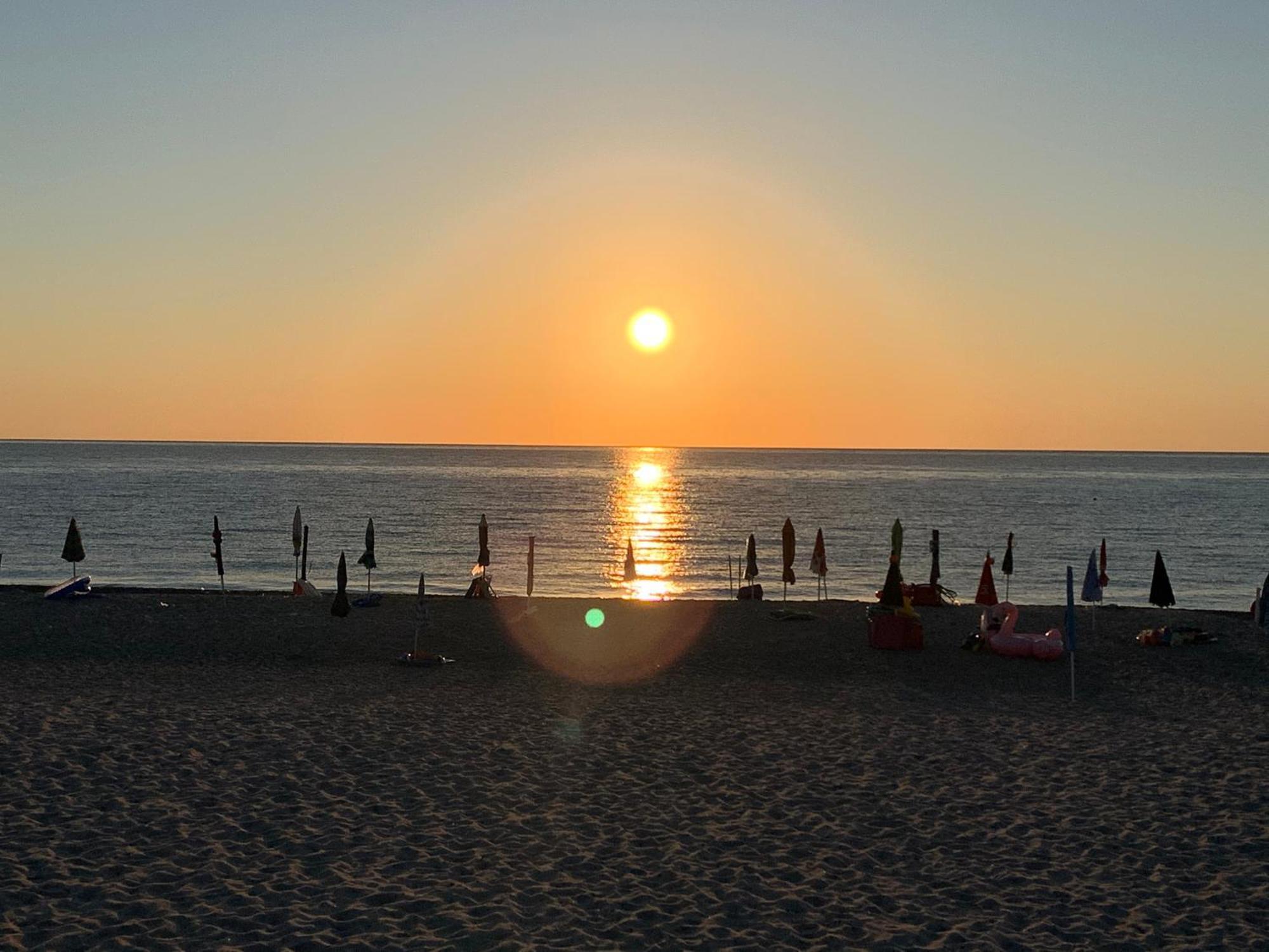 Alba Serena Santa Caterina Dello Ionio Marina Bagian luar foto